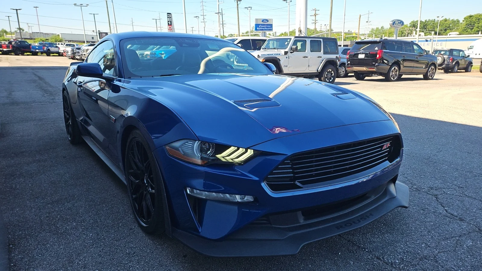Used 2022 Blue Ford GT Premium image 6