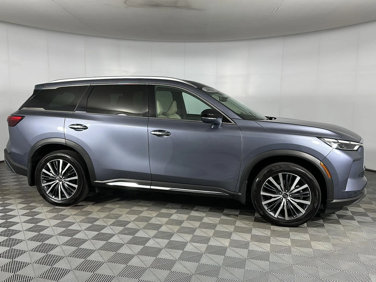 Used 2023 Moonbow Blue INFINITI SENSORY image 33
