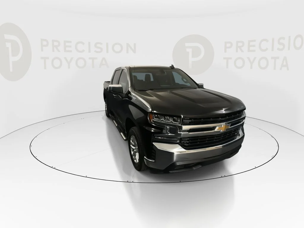 Used 2021 Black Chevrolet LT image 3