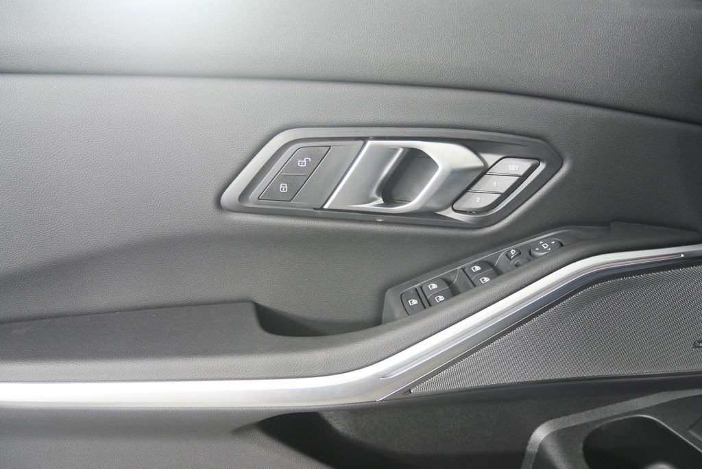 2026 BMW 3 Series 330i - Photo 8