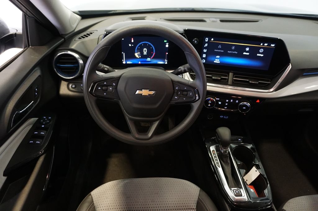 Used 2025 Gray Chevrolet LT image 11