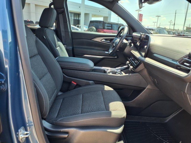 Certified Used 2025 Lakeshore Blue Metallic Chevrolet LT image 14