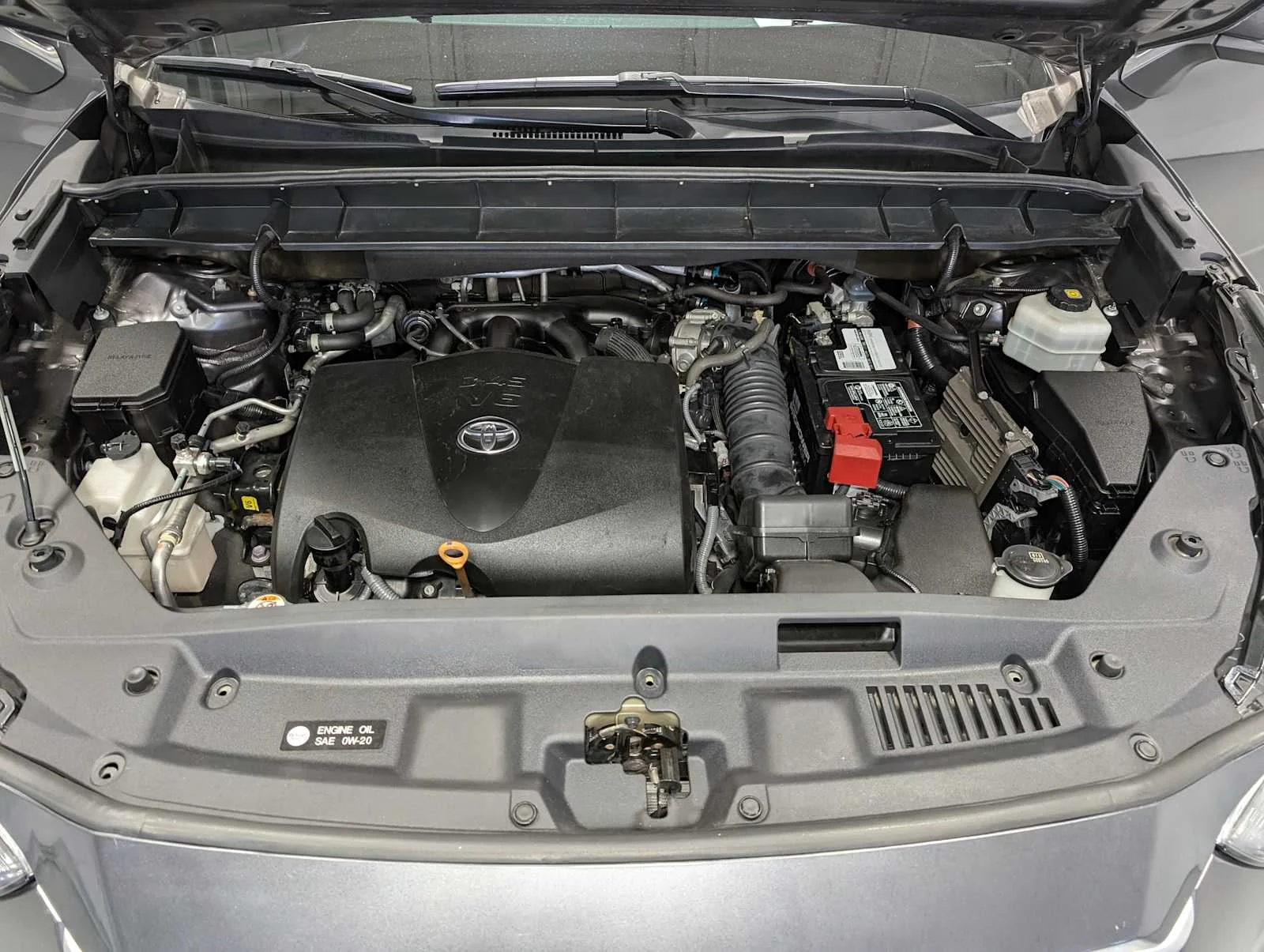 Used 2021 Magnetic Gray Metallic Toyota XLE image 14