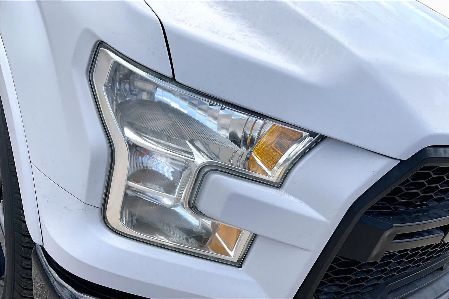 Used 2016 Shadow Black Ford XLT image 27