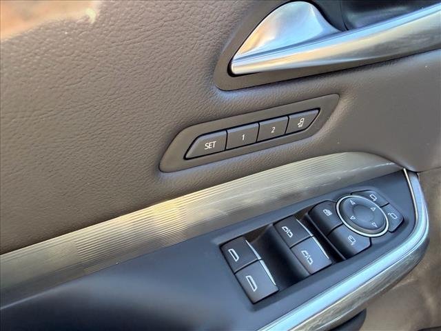 Used 2024 Argent Silver Metallic Cadillac AWD Premium Luxury image 12