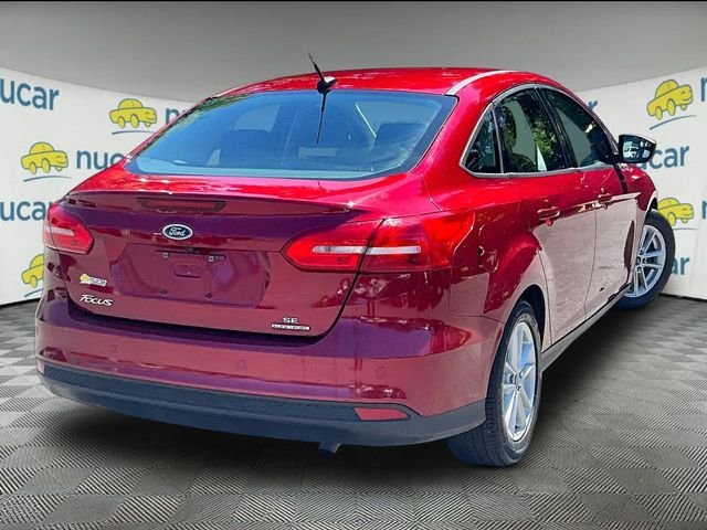 Used 2015 Red Ford SE image 13
