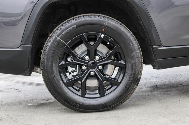New 2026 Baltic Gray Metallic Clear-Coat Exterior Paint Jeep Laredo image 12