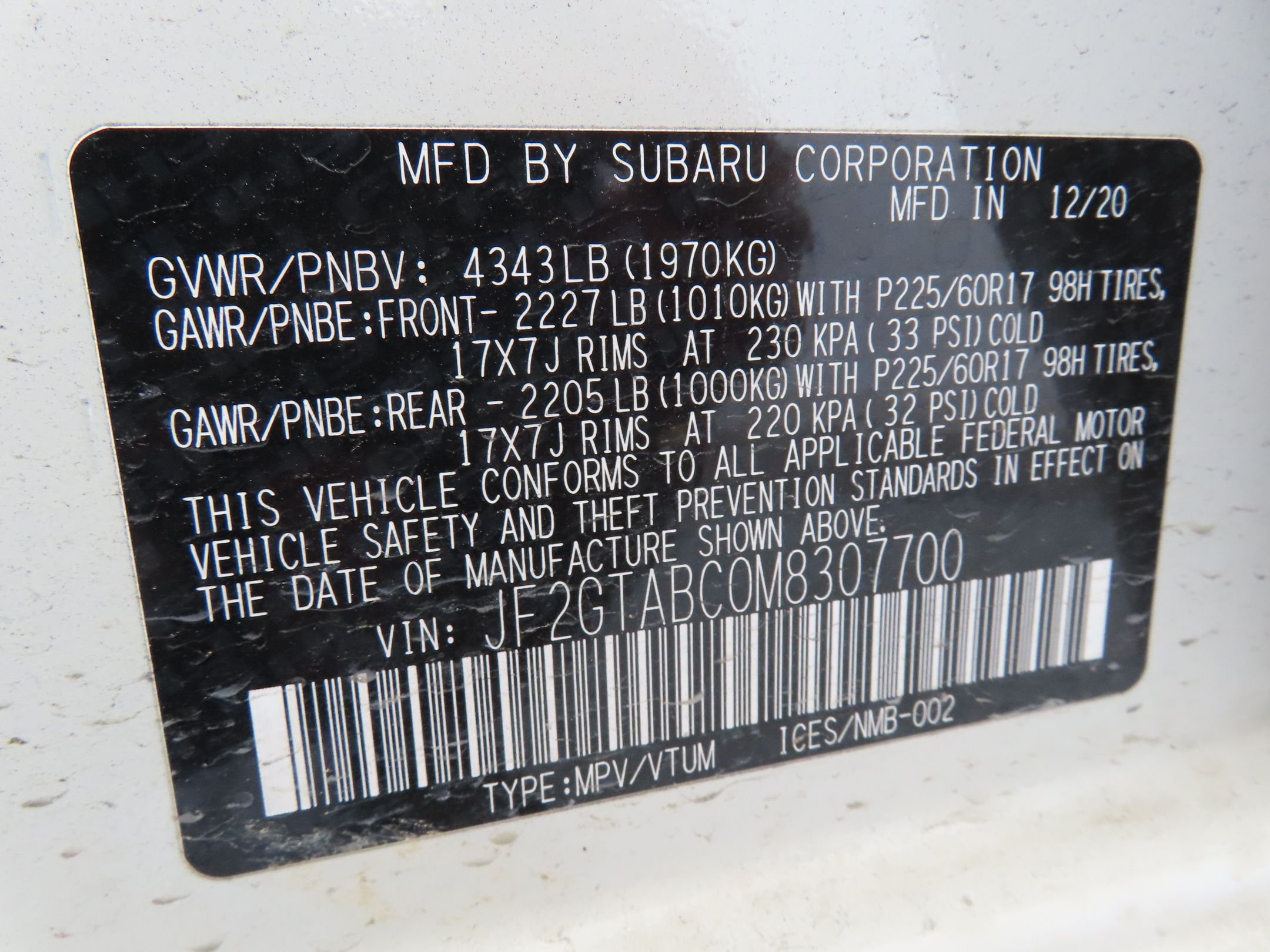 Used 2021 White Subaru Base image 26