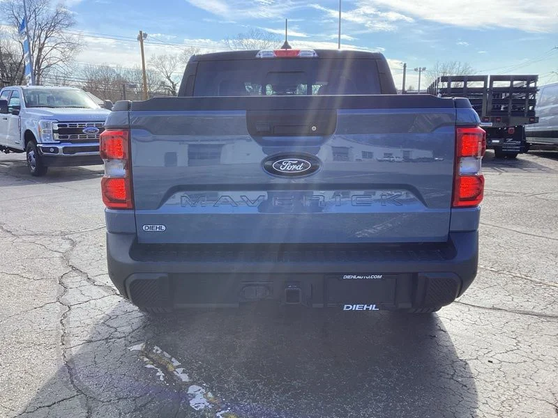 New 2026 Gray Ford Lariat image 7