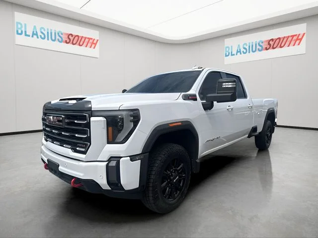 Used 2024 White GMC AT4 image 7