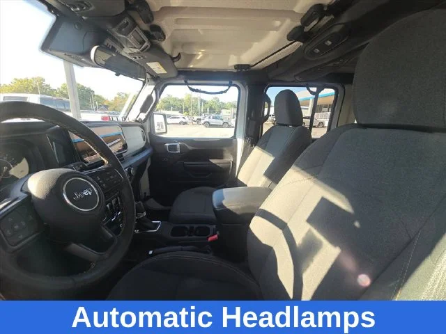 Used 2024 White Jeep Sport S image 23