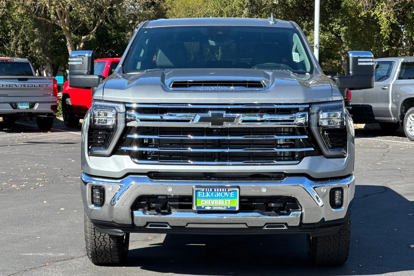2026 Chevrolet Silverado 3500 HD LTZ view 8