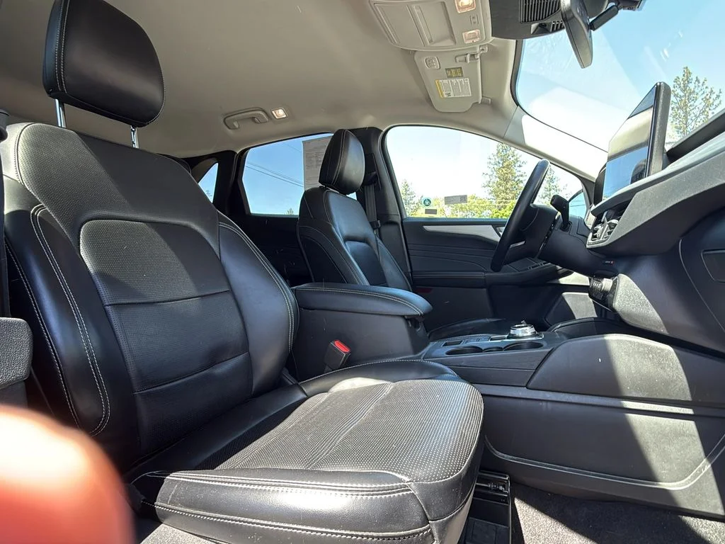 Used 2024 Carbonized Grey Metallic Ford Platinum image 24