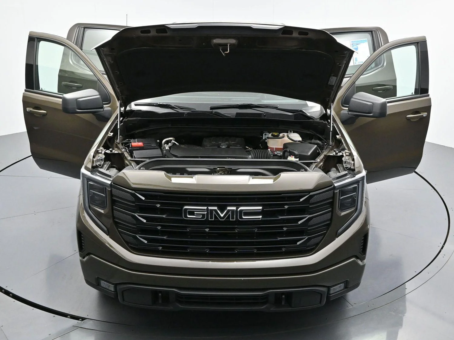 Used 2023 Deep Bronze Metallic GMC Elevation image 38