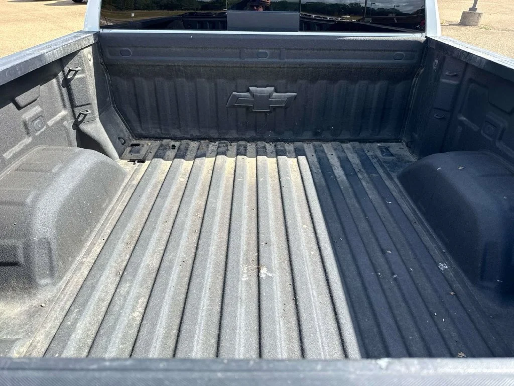 Used 2019 Beige Chevrolet RST image 12