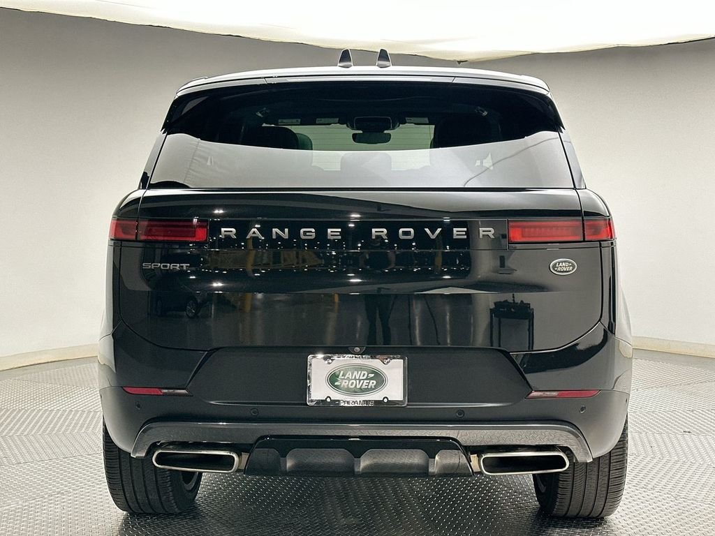 Used 2023 Santorini Black Metallic Land Rover SE image 12