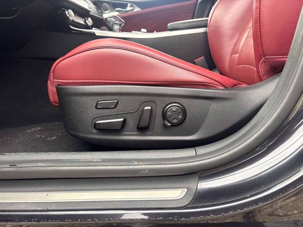 Used 2023  Kia GT2 image 10