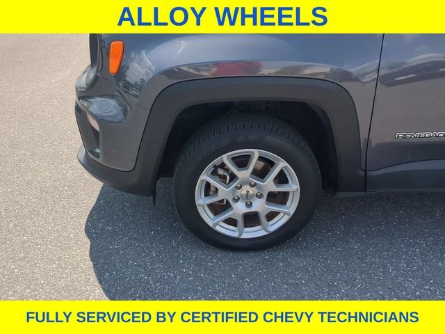 Used 2023 Gray Jeep Latitude image 18