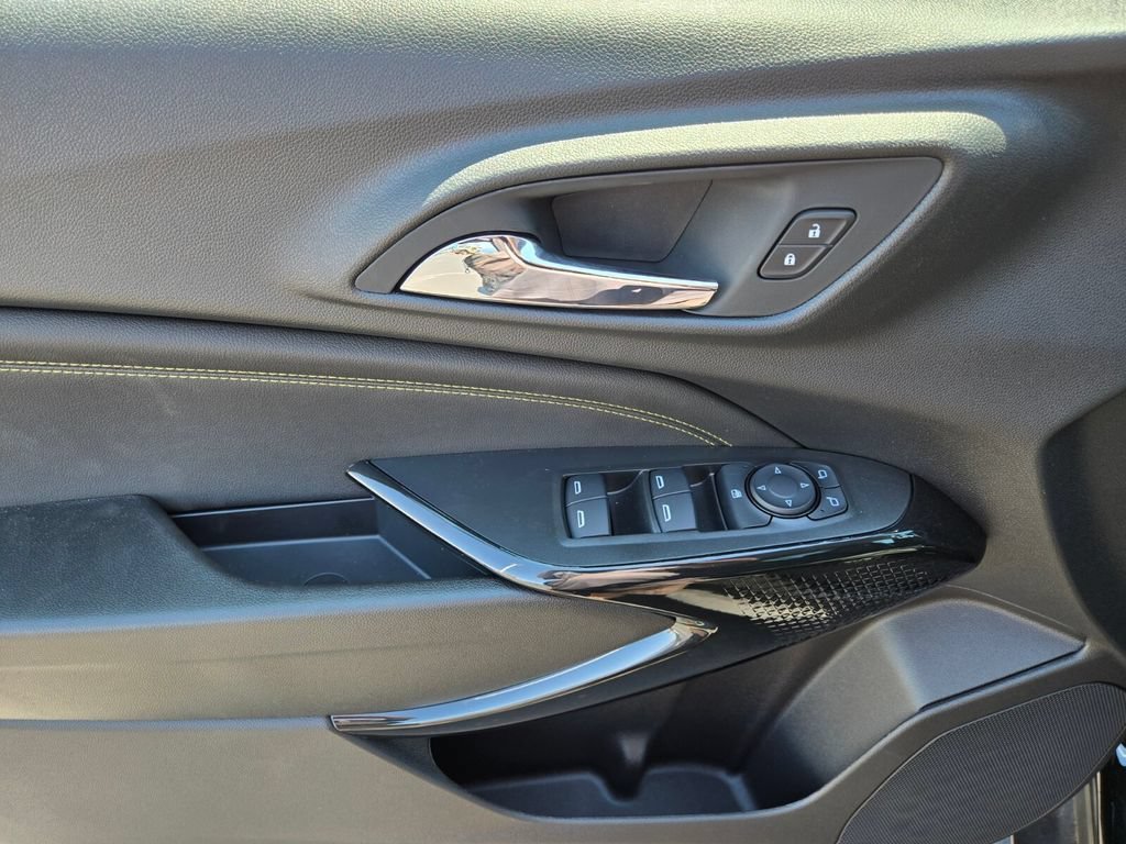 New 2026 Mosaic Black Metallic Chevrolet LT image 10