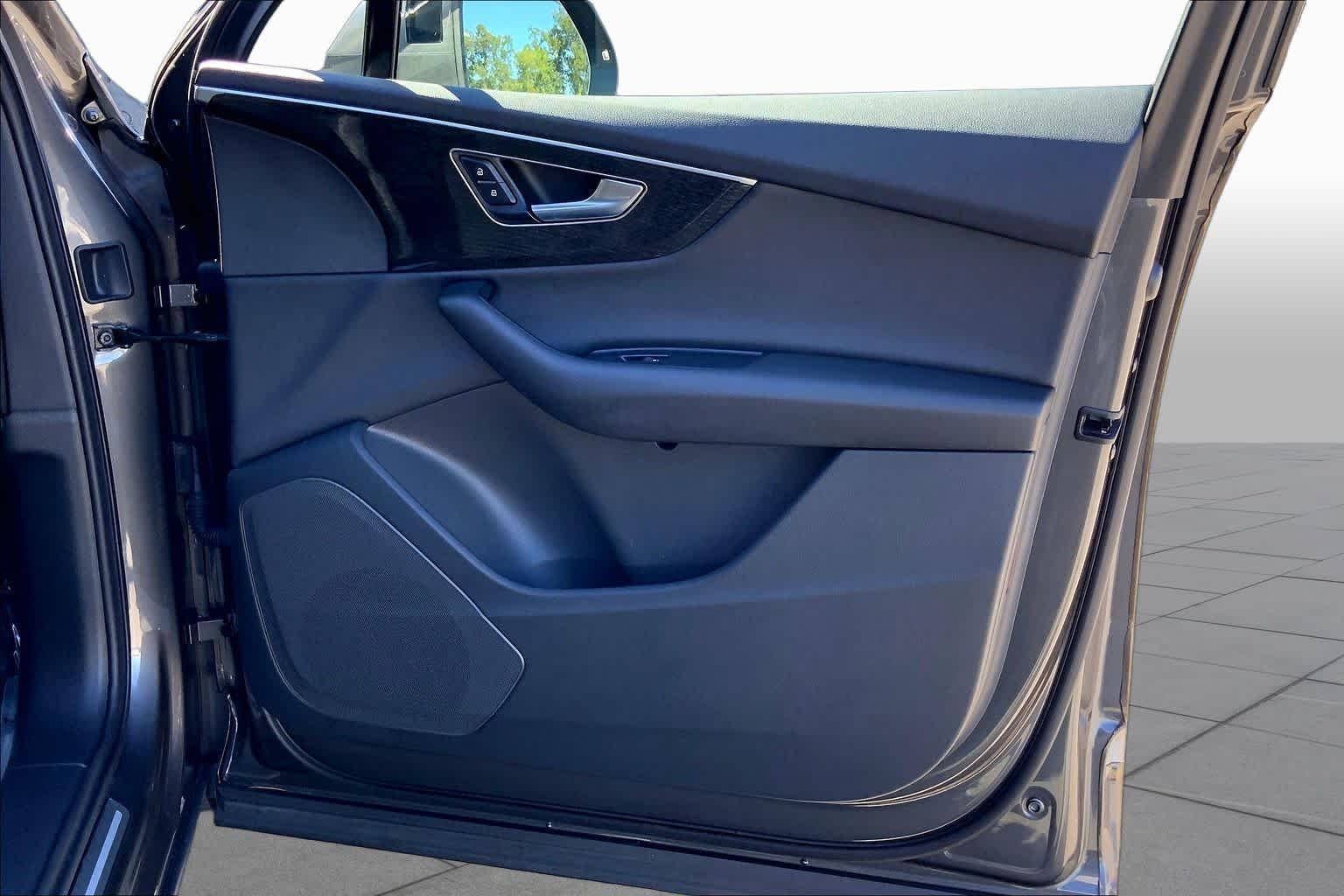 Certified Used 2025 Samurai Gray Metallic Audi Premium image 23