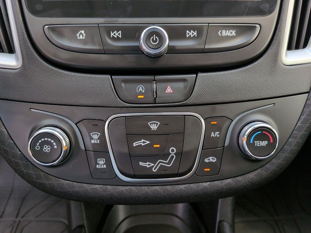 Used 2022 Gray Chevrolet LS image 25