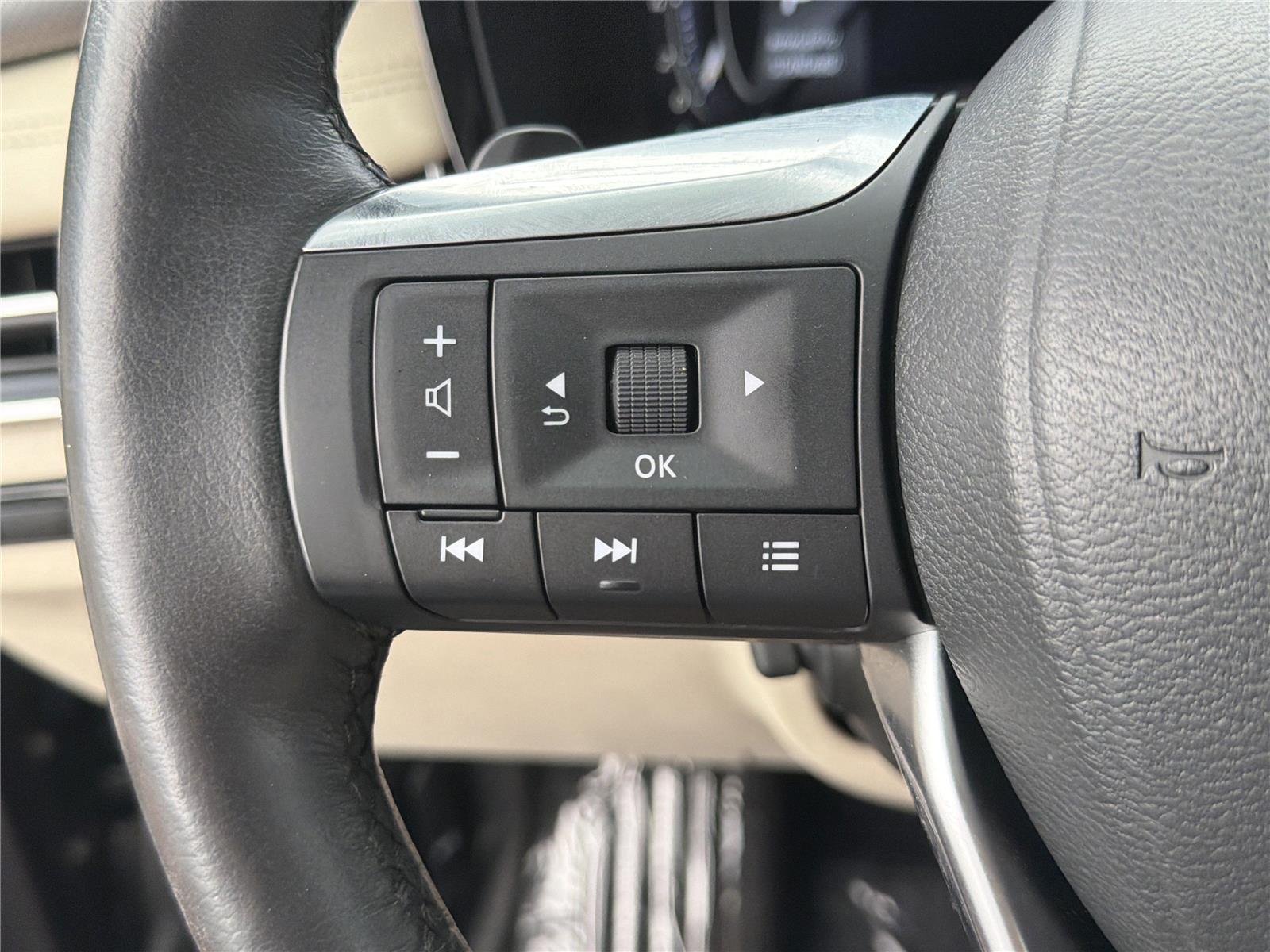Used 2024 Mineral Black INFINITI LUXE image 14