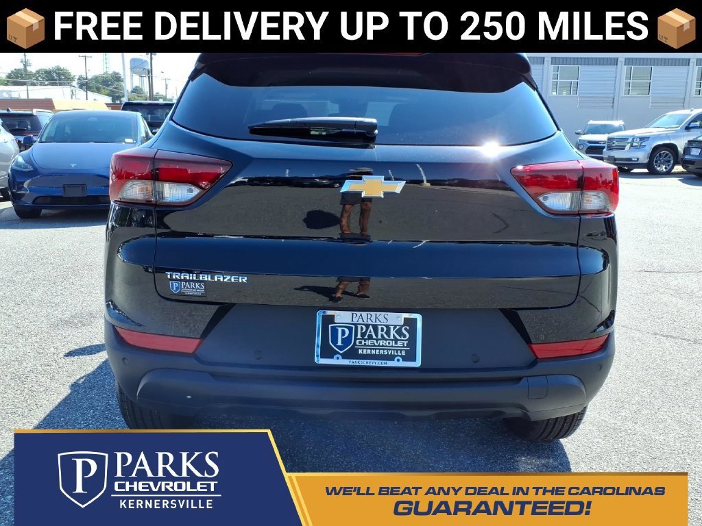New 2026 Mosaic Black Metallic Chevrolet LS image 27