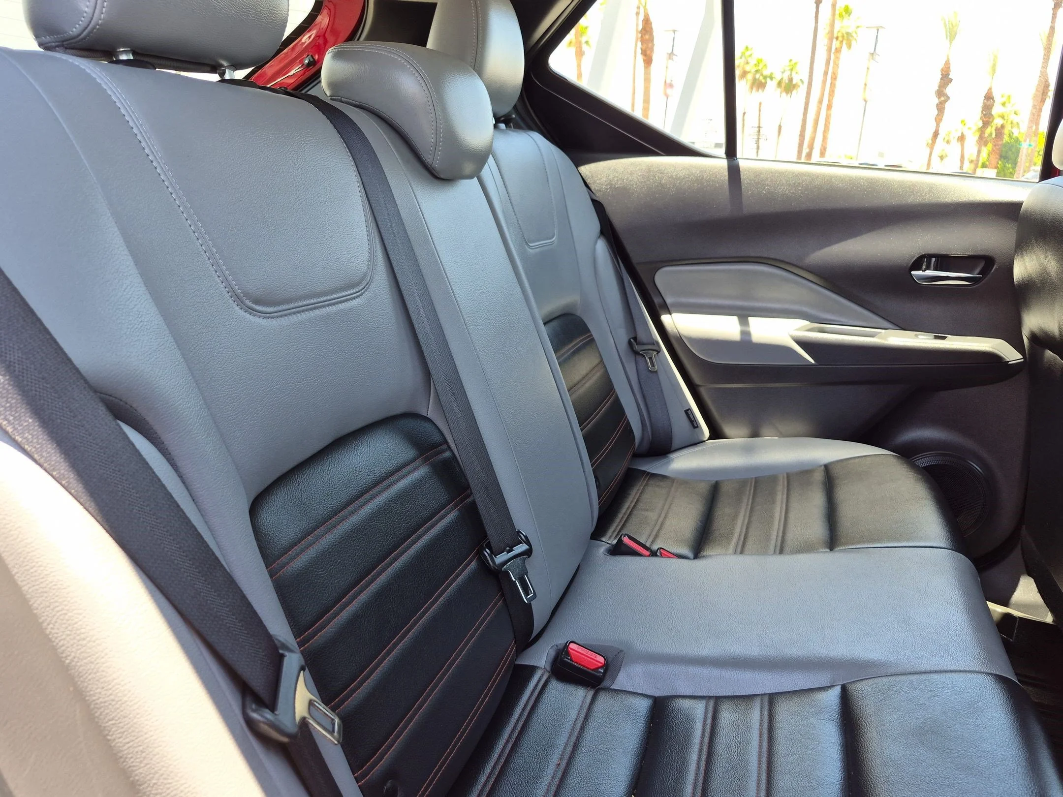 Used 2024 Scarlet Ember Tintcoat Nissan SR image 16