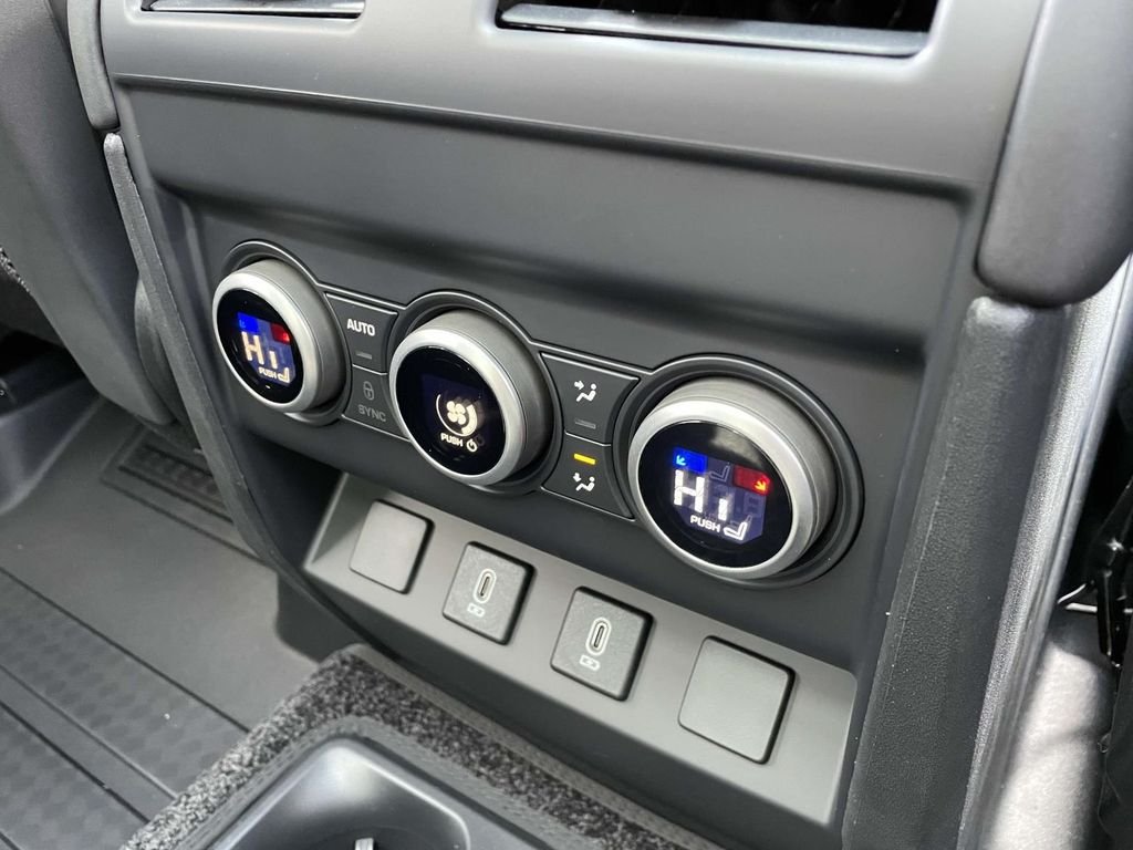 New 2026 Borasco Grey Land Rover X-Dynamic SE image 23