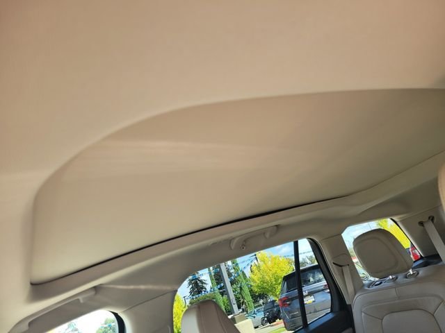 Used 2023 Blue Lincoln Reserve image 21