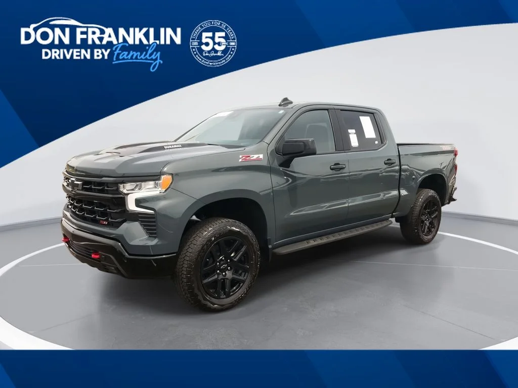 Used 2025 Gray Chevrolet LT Trail Boss image 1