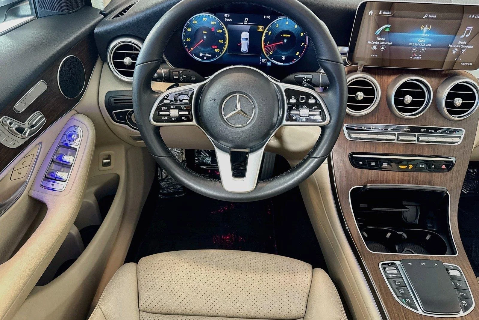 Used 2022 Cirrus Silver Metallic Mercedes-Benz GLC 300 image 21