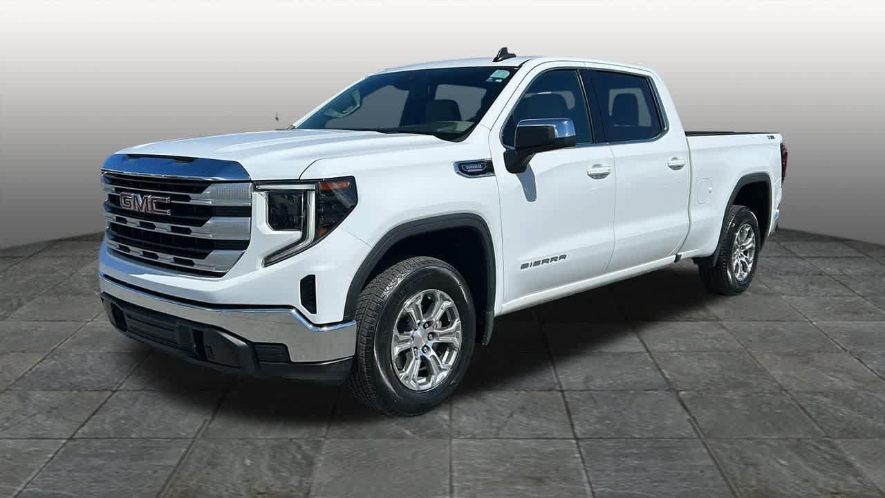 2025 GMC Sierra 4WD Crew Cab Short Box SLE's photo