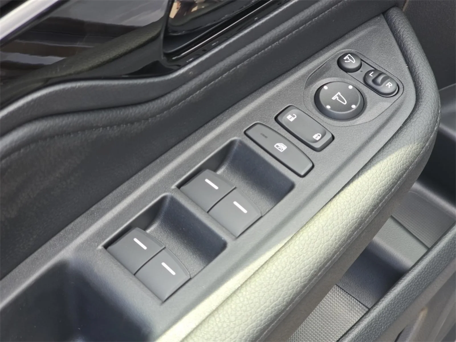 2026 Honda Odyssey Elite - Photo 32