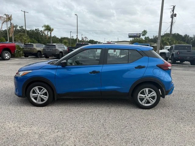 Used 2024 Blue Nissan S image 7
