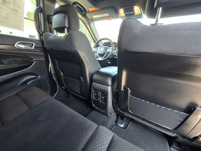 Used 2020 Gray Jeep Laredo E image 16