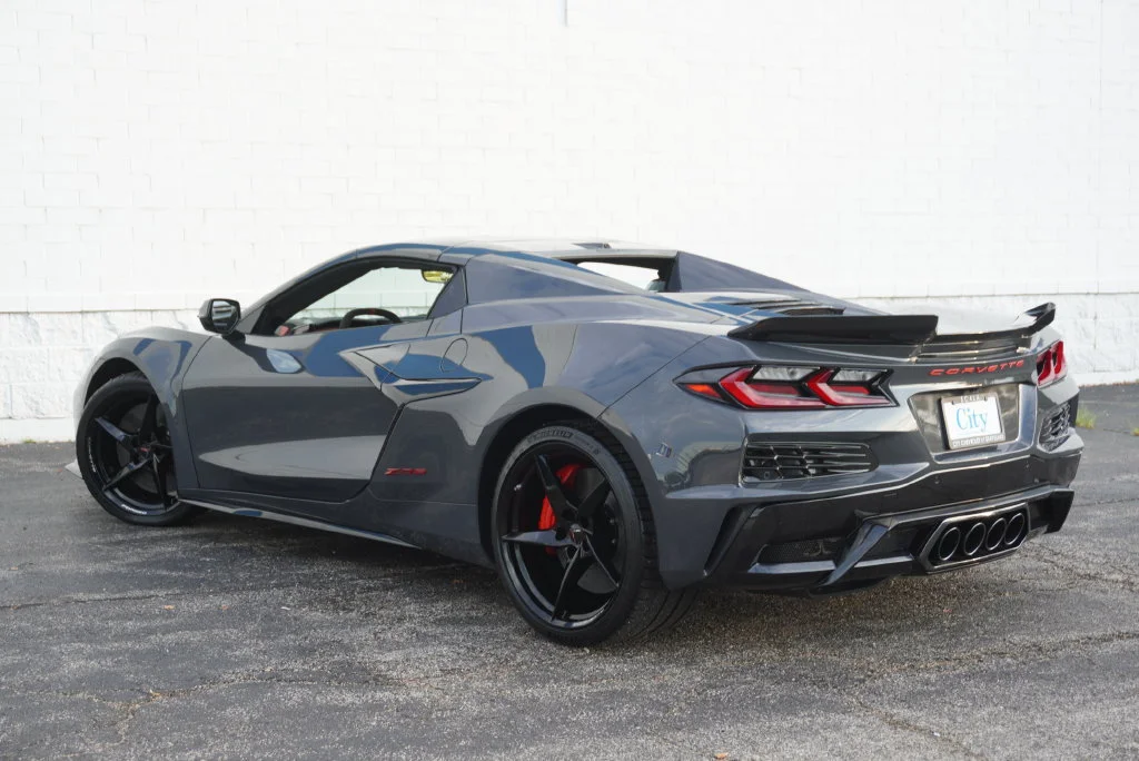 2027 Chevrolet Corvette 2LZ - Photo 13