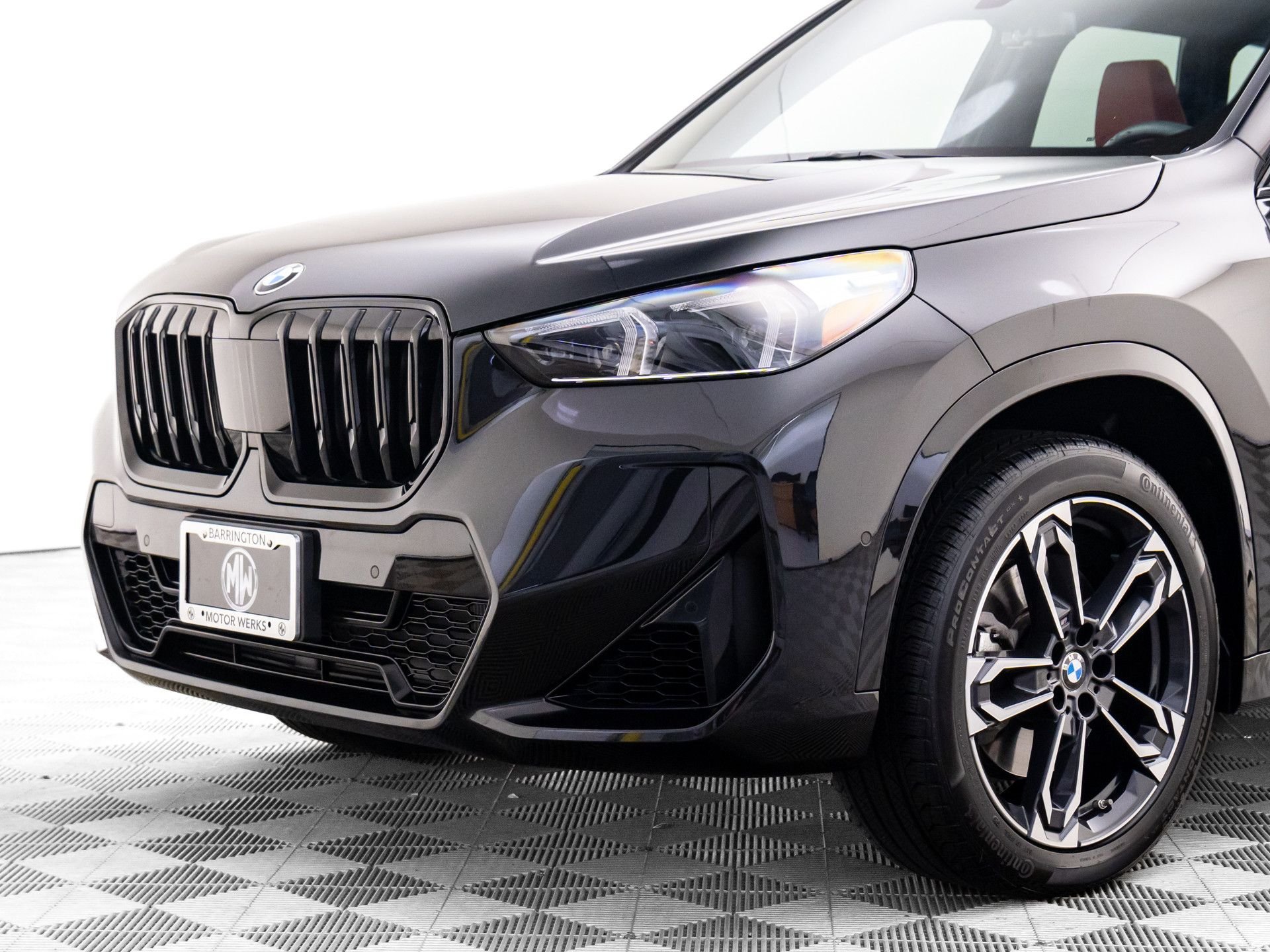 2025 BMW X1 28i - Photo 41