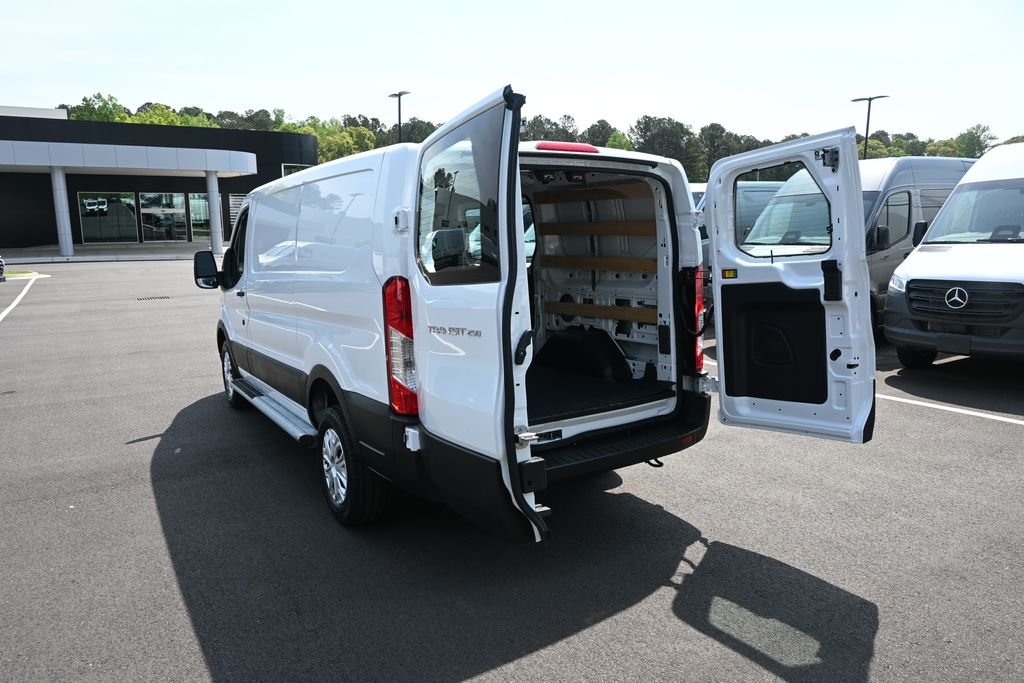Used 2025 White Ford Base image 25