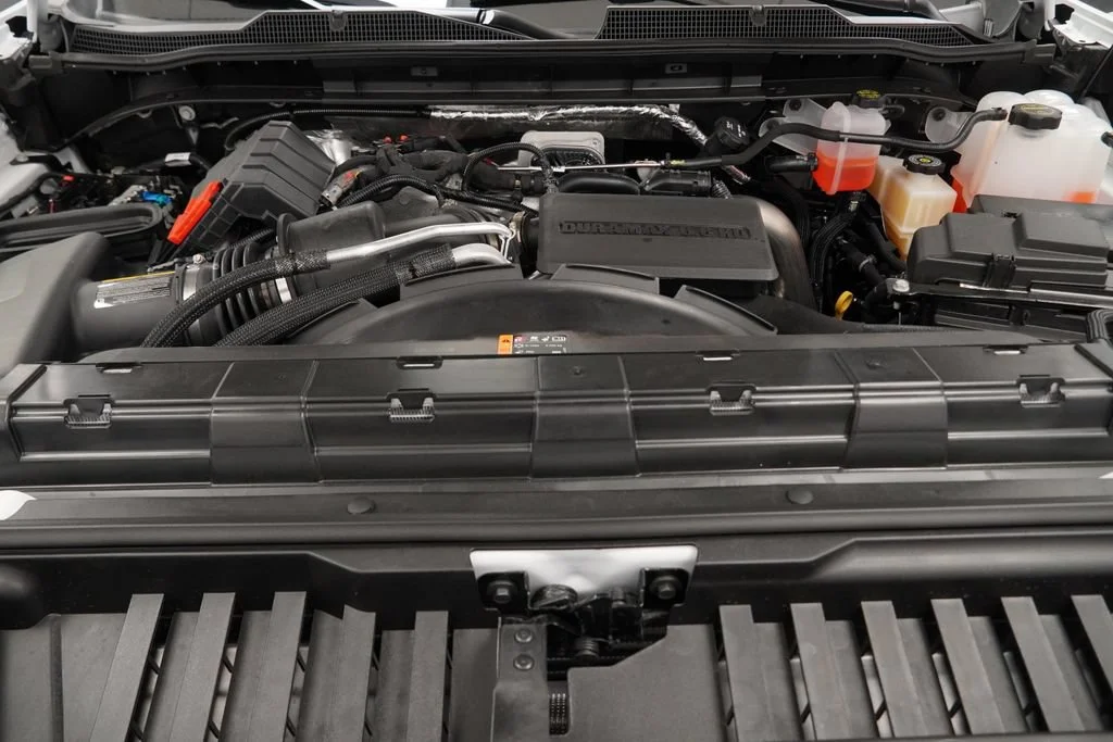 New 2026 Summit White Chevrolet ZR2 image 40