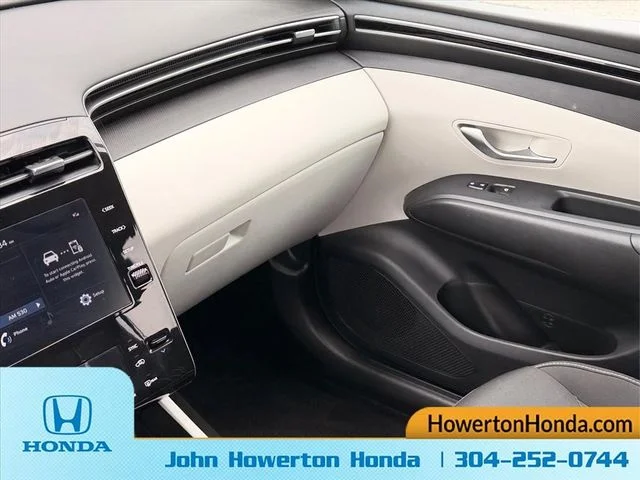 Used 2024 Black Hyundai SEL image 14
