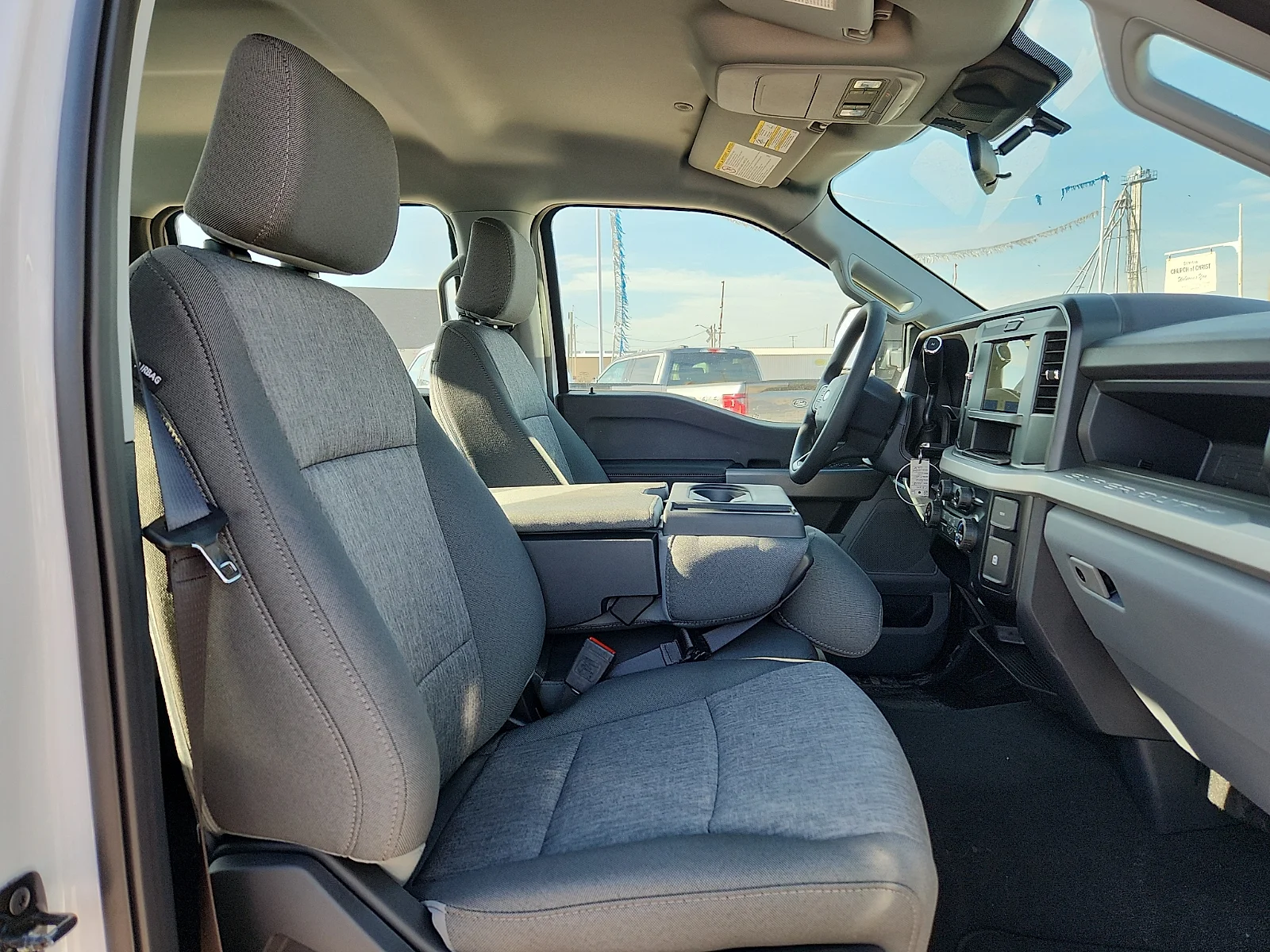 New 2027 Oxford White Ford XL image 20