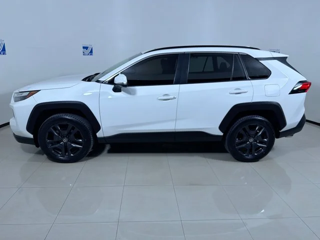 Used 2022 White Toyota Adventure image 5