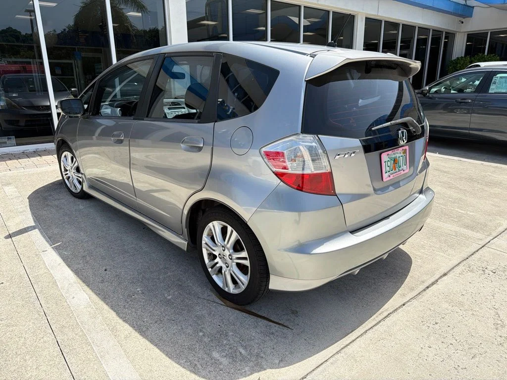 Used 2010 Storm Silver Metallic Honda Sport image 8