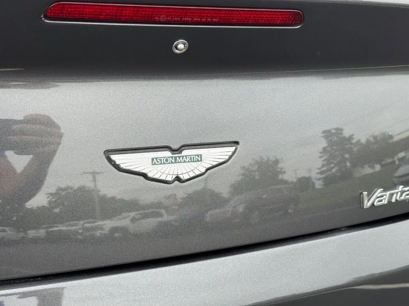 Used 2008 Silver Aston Martin Base image 7