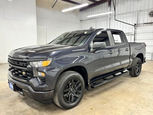 Used 2023 Gray Chevrolet Custom image 3