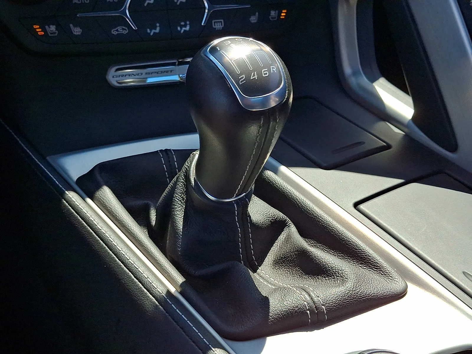 Used 2019 White Chevrolet Grand Sport 2LT image 12