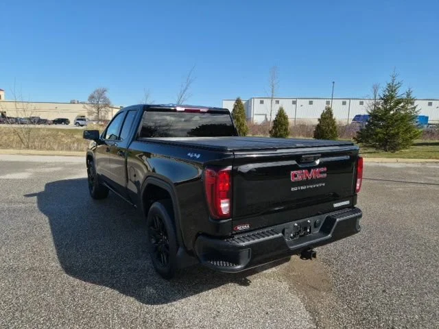Certified Used 2025 Onyx Black GMC Elevation image 9