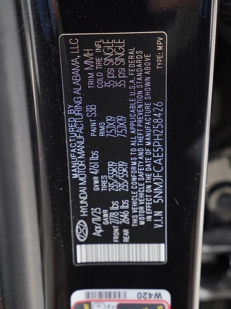 Used 2023 Black Hyundai SEL image 23