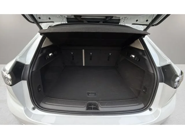 Used 2023 White Frost Tricoat Buick Avenir image 32